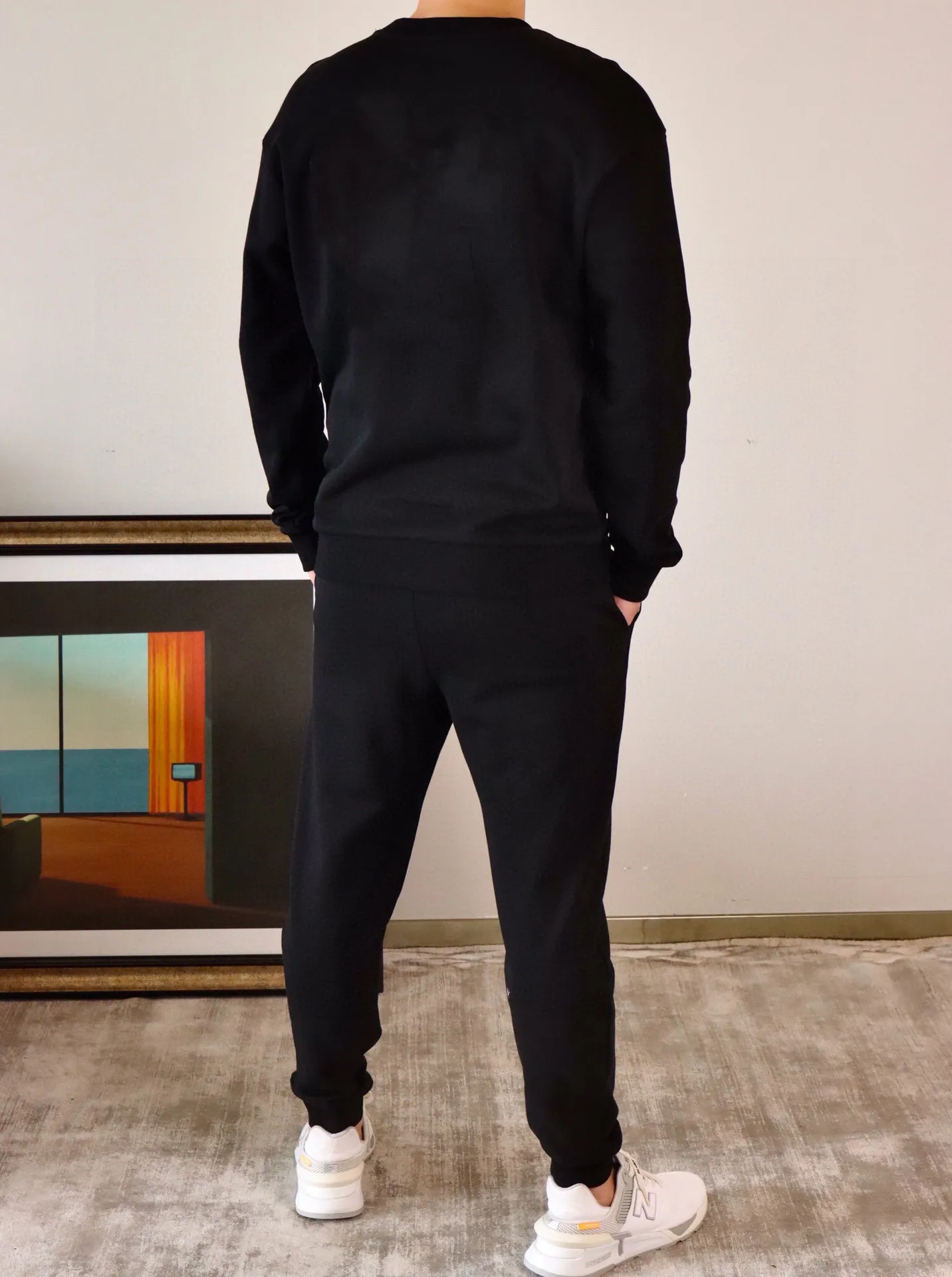 🅿️380 [LV Louis Vuitton] (Fat Man Gospel) hot-selling suit is coming. Focus on the original version of the official website. 2025 new hot-selling sweatshirt suit. The original order is hard to buy🇭🇰. It is the meticulous work of top designers for a fitting and perfect upper body effect. All-natural high-quality Roman cotton 100%, close-fitting comfort, noble and elegant! Original hardware embodies elegance and nobility! Counter size: M-5XL (maximum wear up to 220 pounds)